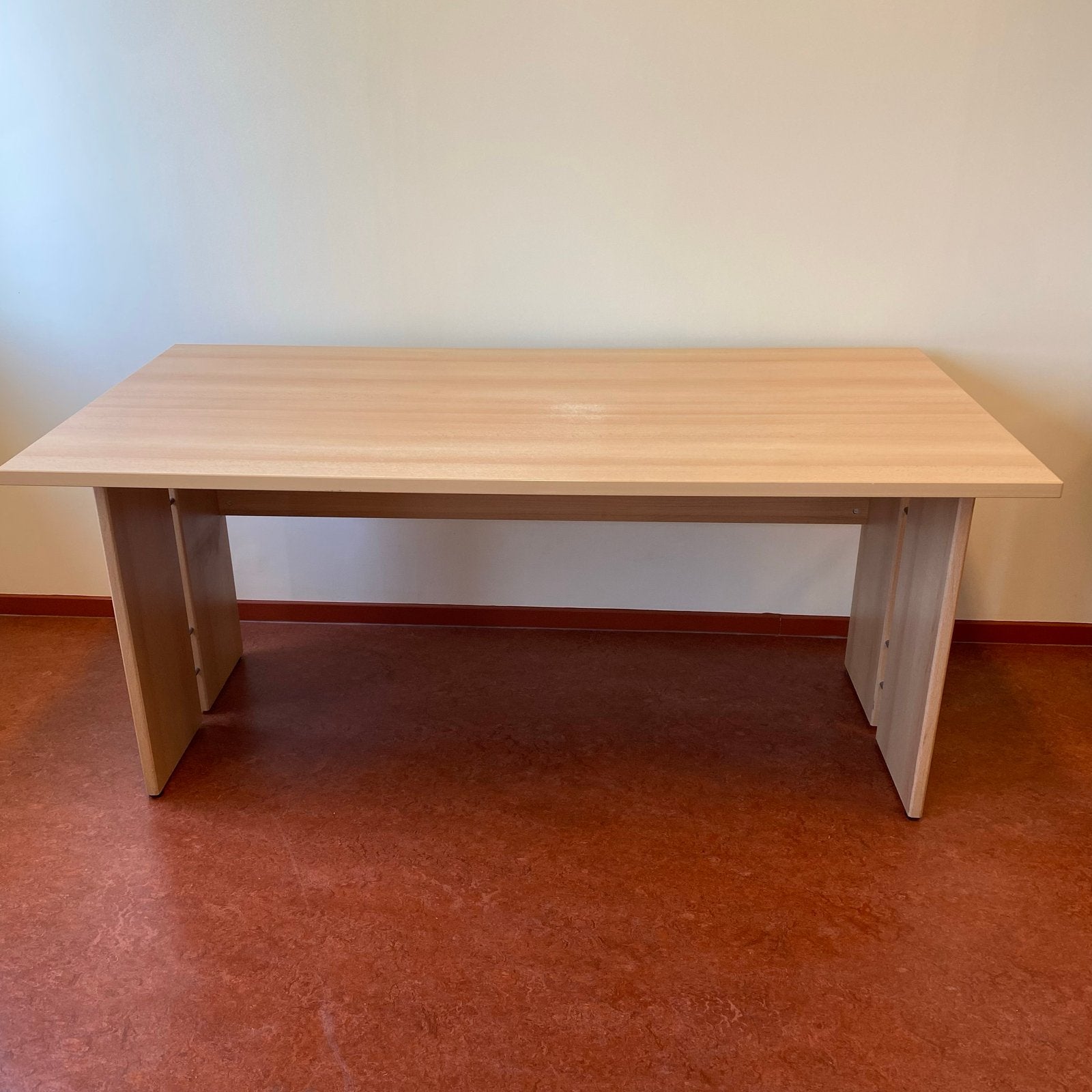 Solide beuken bureau 160x80 cm - Zeer goede staat, Huis en Inrichting, Bureaus, Ophalen, Zo goed als nieuw, Hout, Overige typen