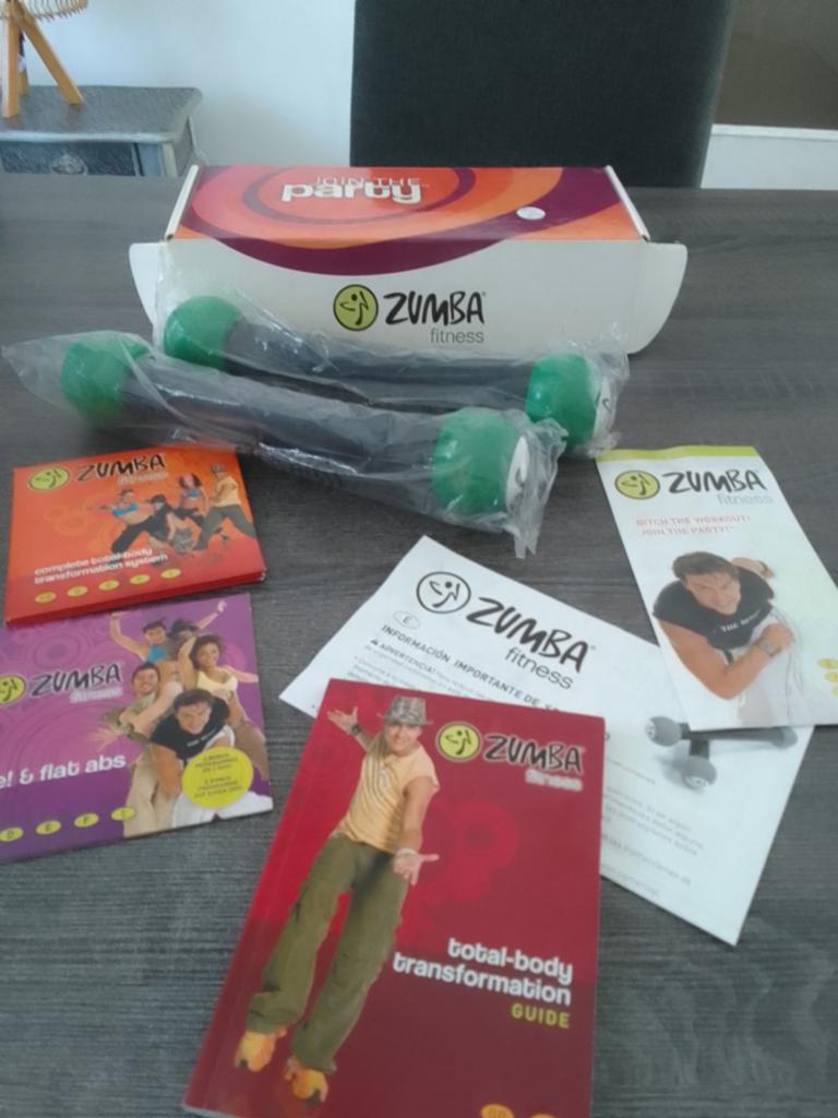 Zumba Fitness set met gewichten en handleidingen, Ophalen, Zo goed als nieuw, Buik, Dumbbell