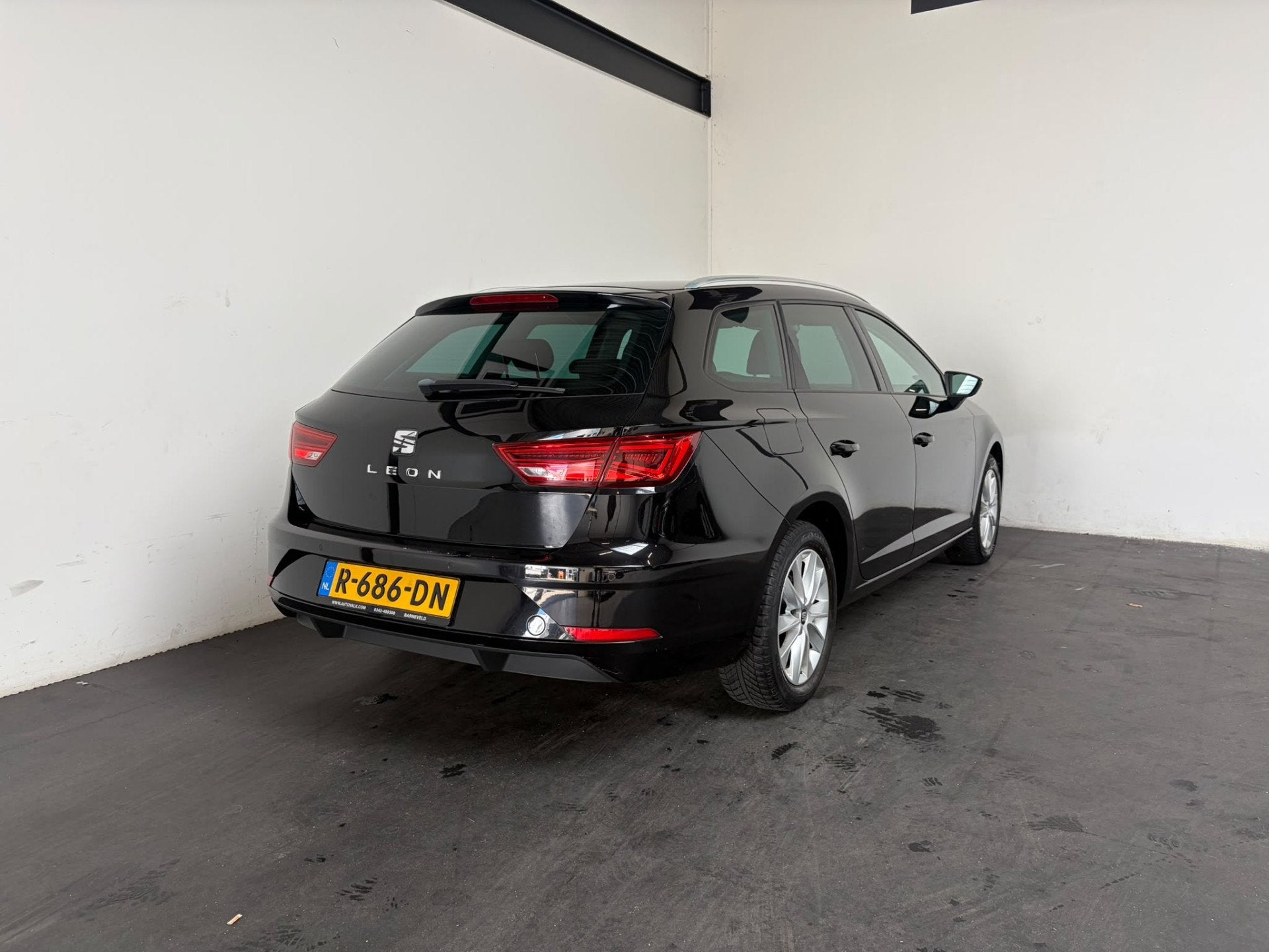 SEAT Leon ST 1.2 TSI Style Business. Clima. Carplay!, Auto's, Voorwielaandrijving, Parkeersensor, Gebruikt, 4 cilinders