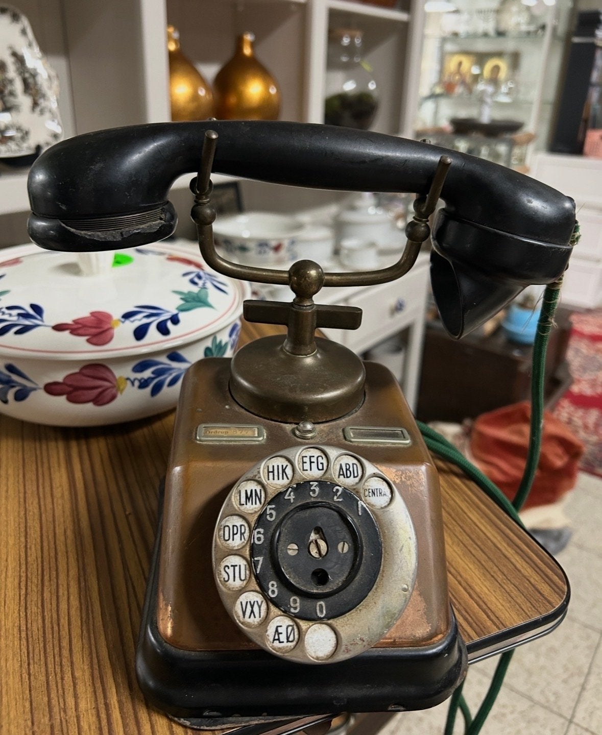 Antieke draaischijf telefoon - Koper en zwart, Ophalen of Verzenden
