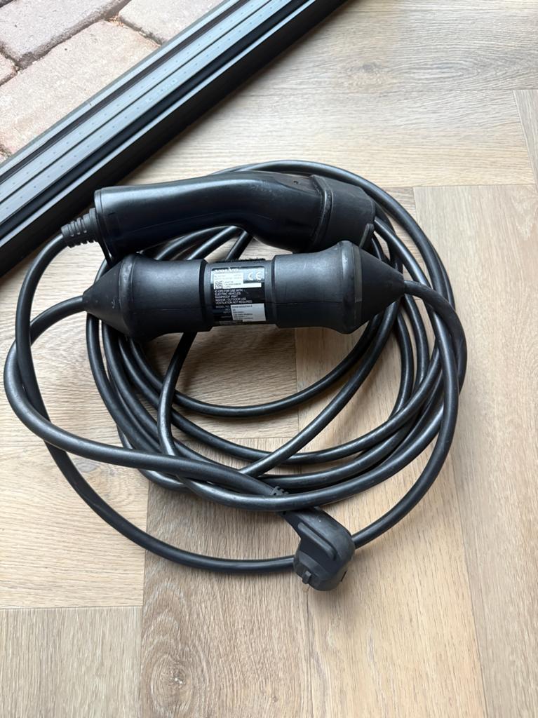 Originele volvo laadkabel 230V 10A 7 meter, Ophalen of Verzenden, Zo goed als nieuw