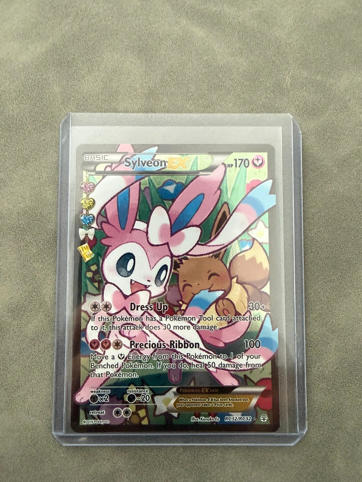 Sylveon EX RC32 Pokemon Generations, Hobby en Vrije tijd, Verzamelkaartspellen | Pokémon, Ophalen of Verzenden, Zo goed als nieuw