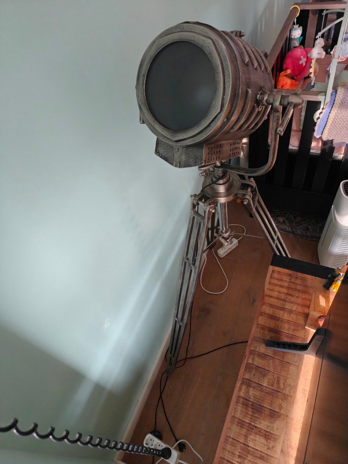 Industriële Vloerlamp Spotlight op Statief van loods 5- Vint, Huis en Inrichting, Lampen | Vloerlampen, Ophalen, Gebruikt, E27 (groot)