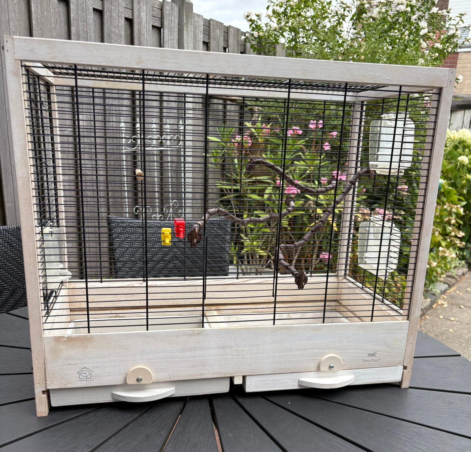 Vogelkooi merk Ferplast Guilietta, Dieren en Toebehoren, Vogels | Hokken en Kooien, Ophalen, Gebruikt, Hout, Vogelkooi