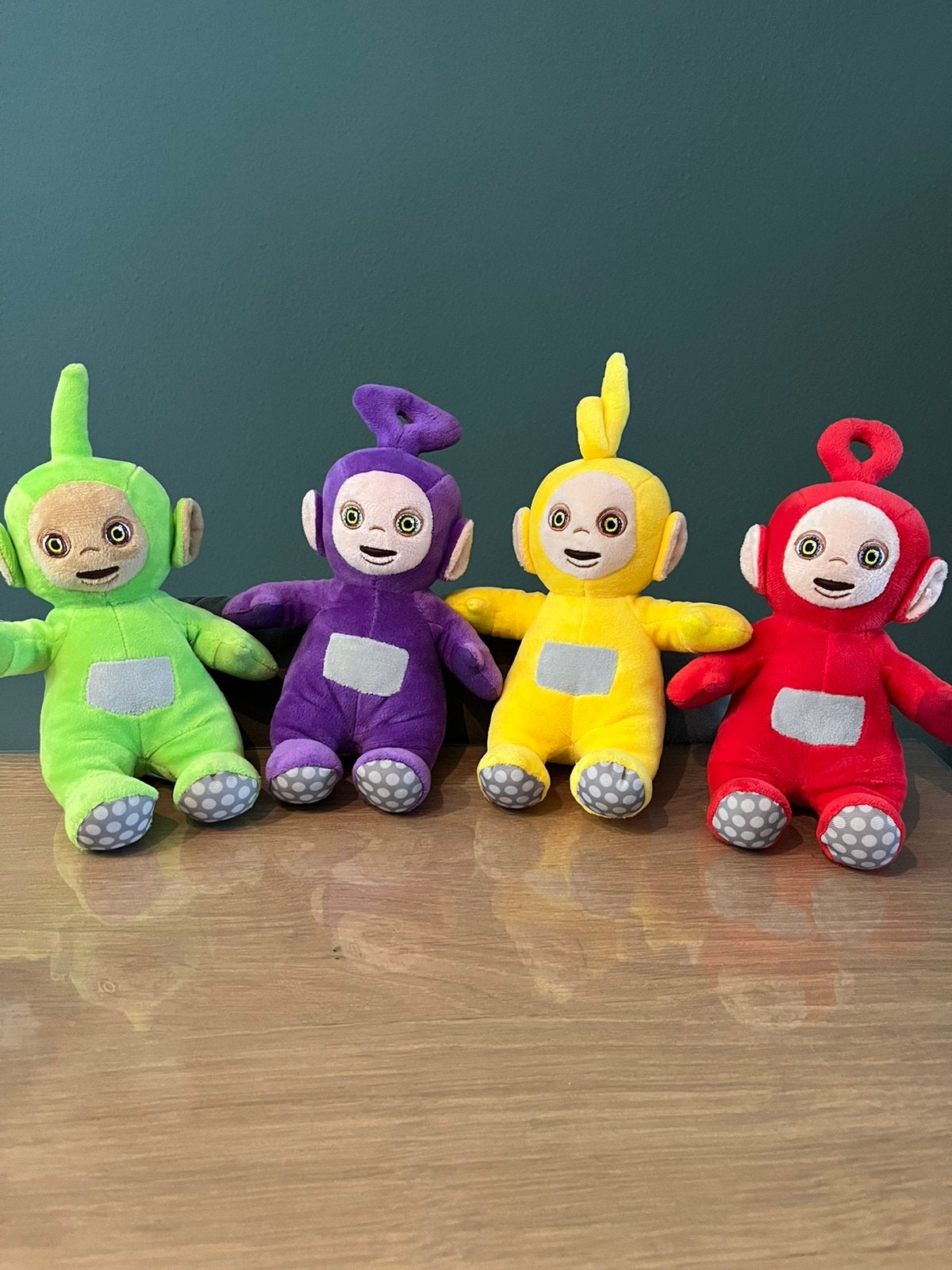Mooie set Teletubbies knuffels 23cm, Kinderen en Baby's, Speelgoed | Knuffels en Pluche, Ophalen of Verzenden, Zo goed als nieuw