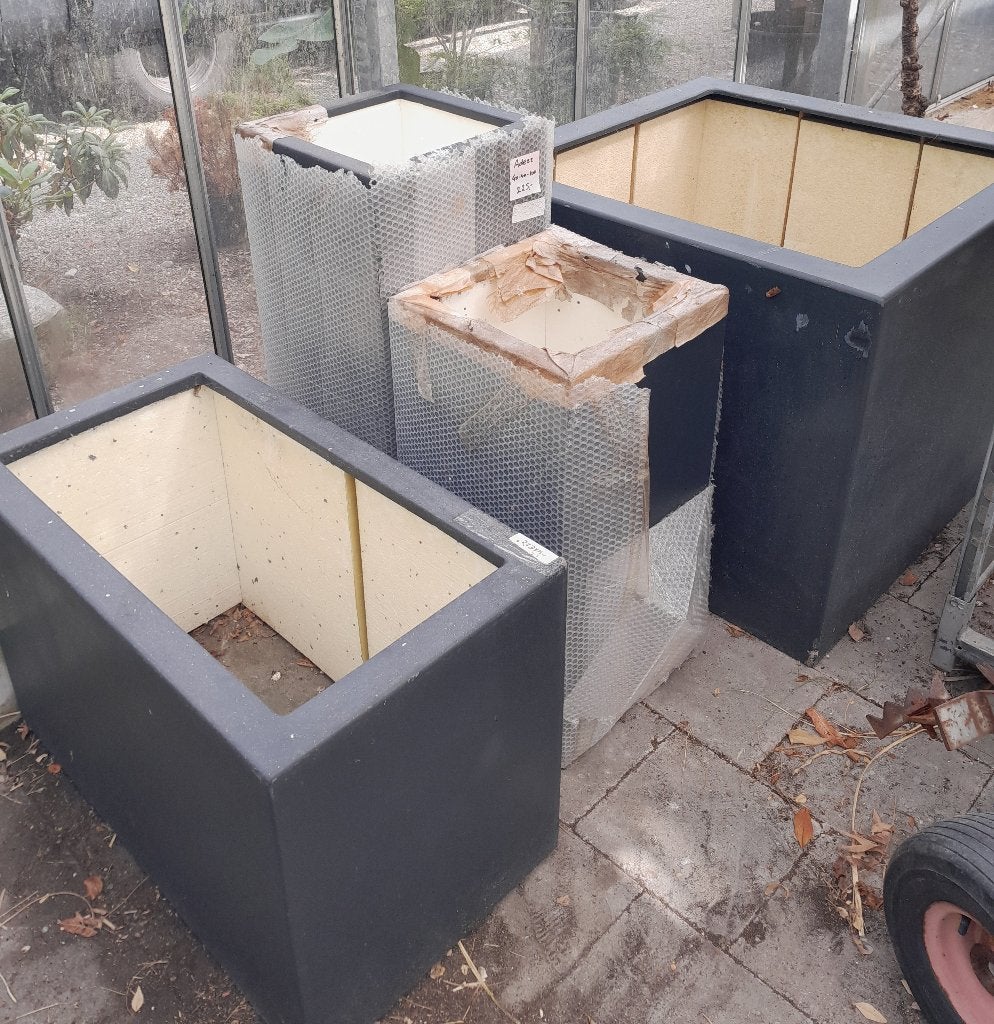 Adezz plantenbakken uitverkoop, Ophalen, Kunststof, Rond, Zo goed als nieuw