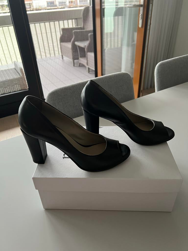 Zwarte peep-toe pumps van Noe (Maat: 39), Pumps, Zwart, Ophalen of Verzenden, Zo goed als nieuw