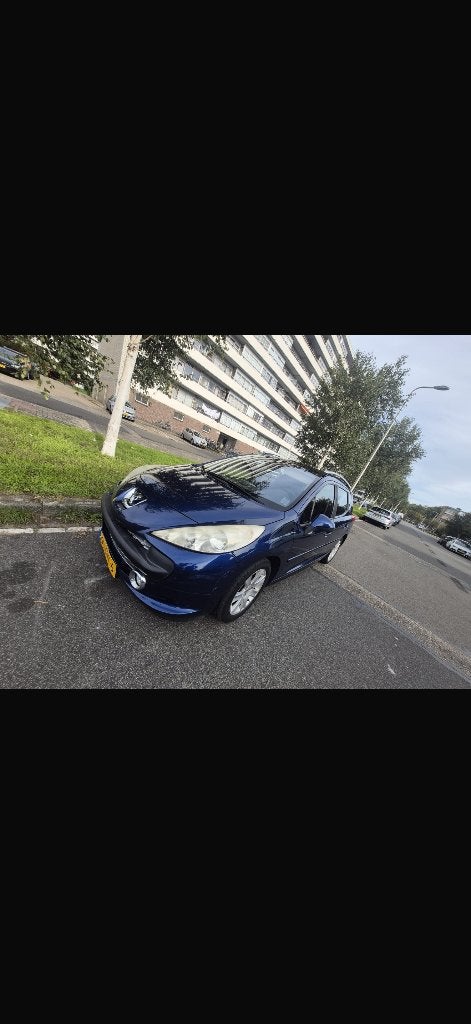 Foto 4 van Peugeot 207 1.6 16V SW AUT 2008 Blauw