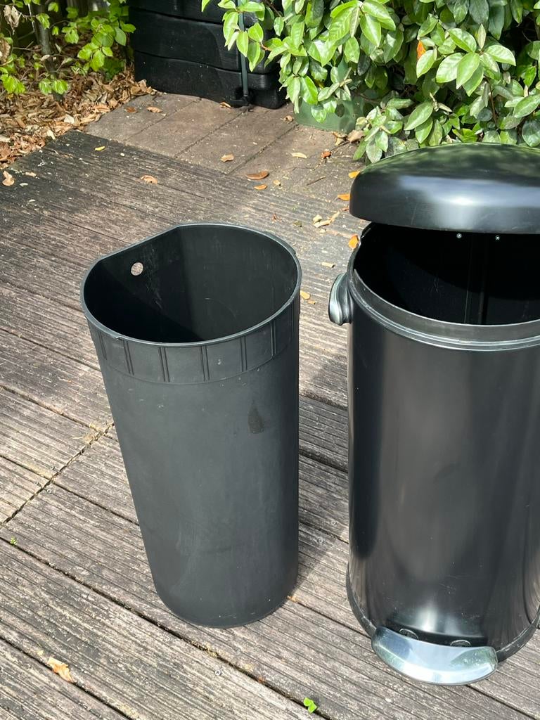 Gebruikte pedaalemmer met voetpedaal en losse binnenemmer, Ophalen, Met pedaal, 50 tot 75 cm, Metaal