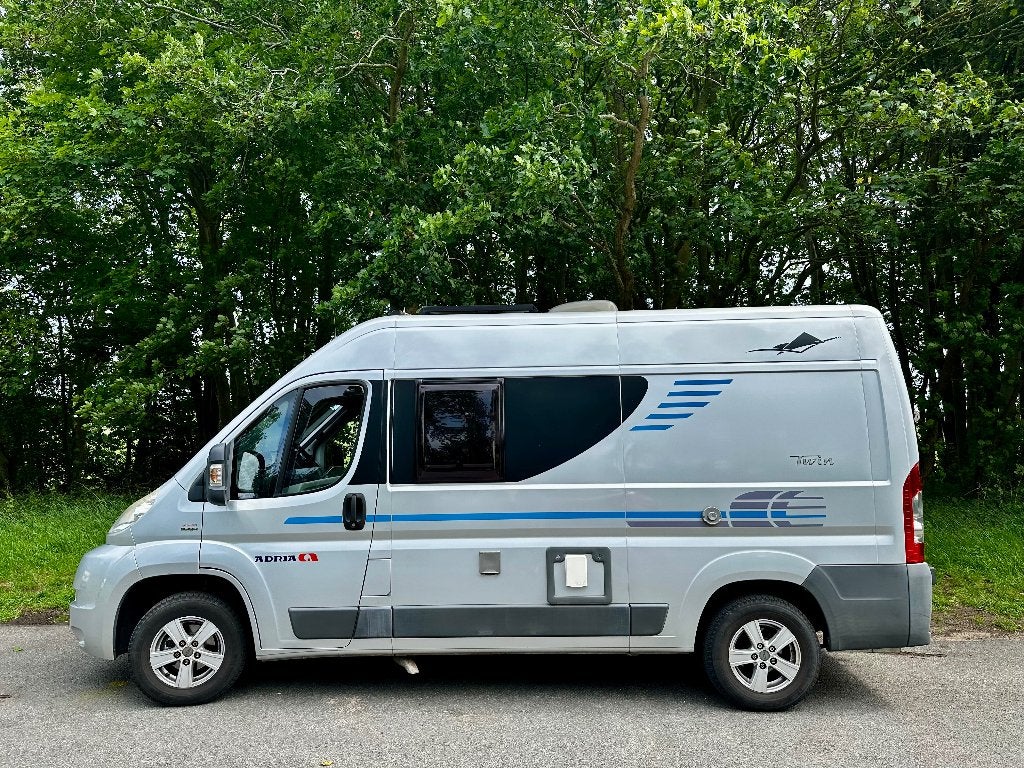 Adria Twin 540 2010 110.000 km, Buscamper of Camperbus, Ringverwarming, Fiat, Koelkast