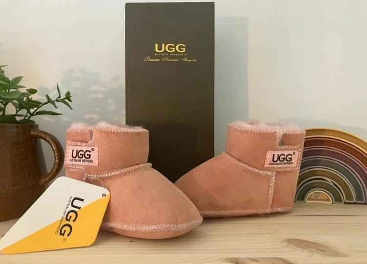 Slofjes Uggs, Slofjes, Meisje, Nieuw, Ophalen of Verzenden