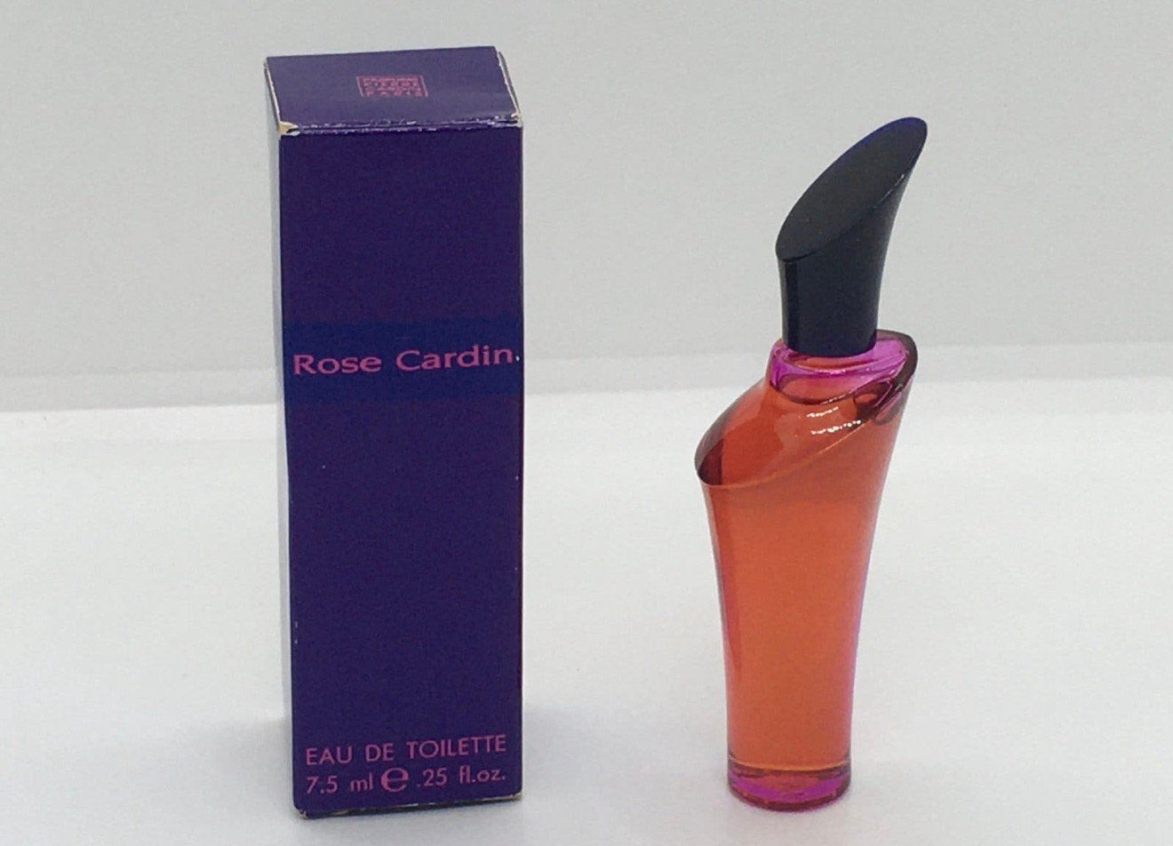 Parfumminiatuur Rose Cardin 7,5 ml edt Pierre Cardin vintage, Verzamelen, Verzenden, Nieuw, Miniatuur, Gevuld