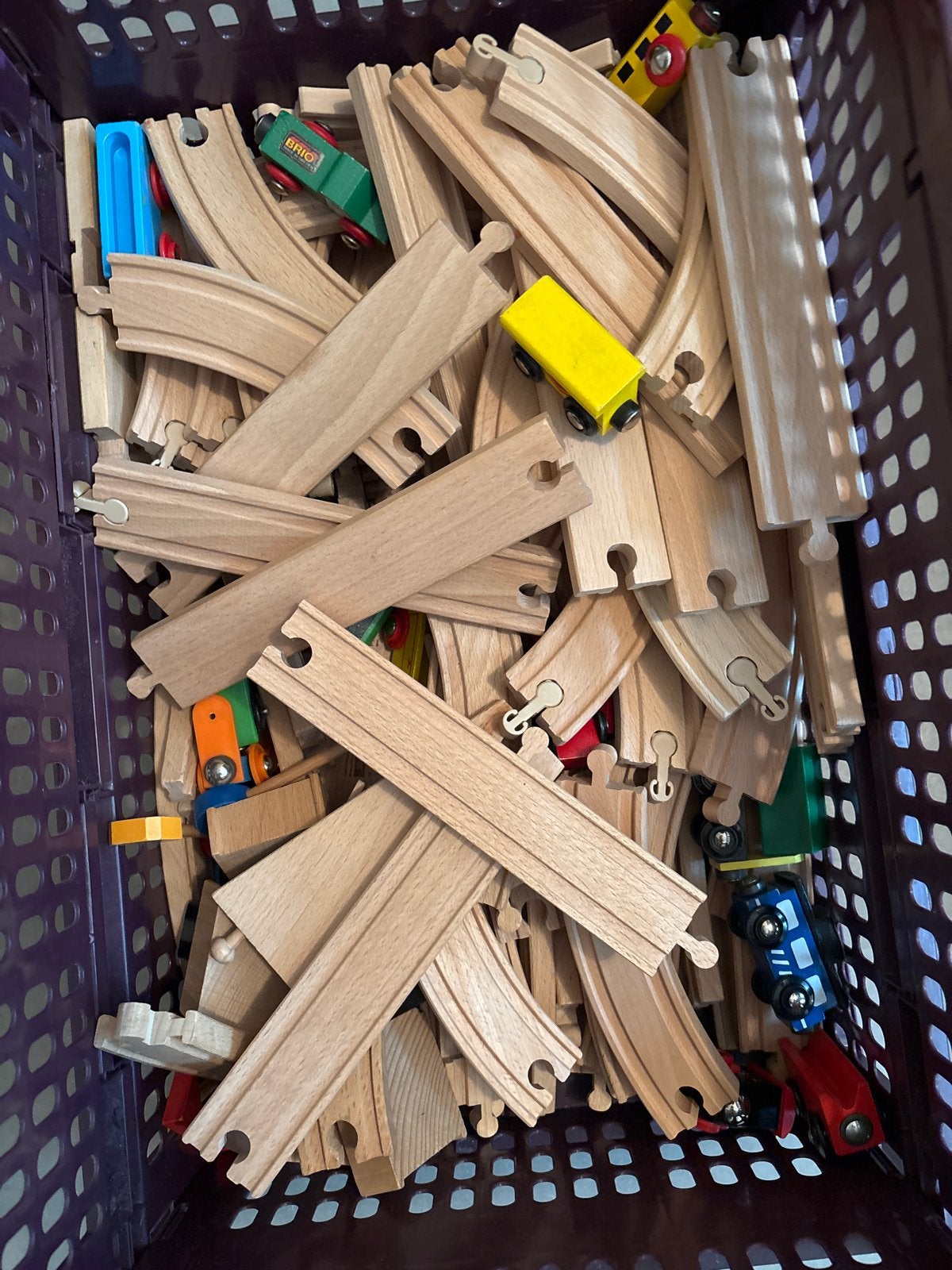 Grote kist houten BRIO treinrails met bruggen en treintjes, Kinderen en Baby's, Ophalen, Gebruikt, Overige typen