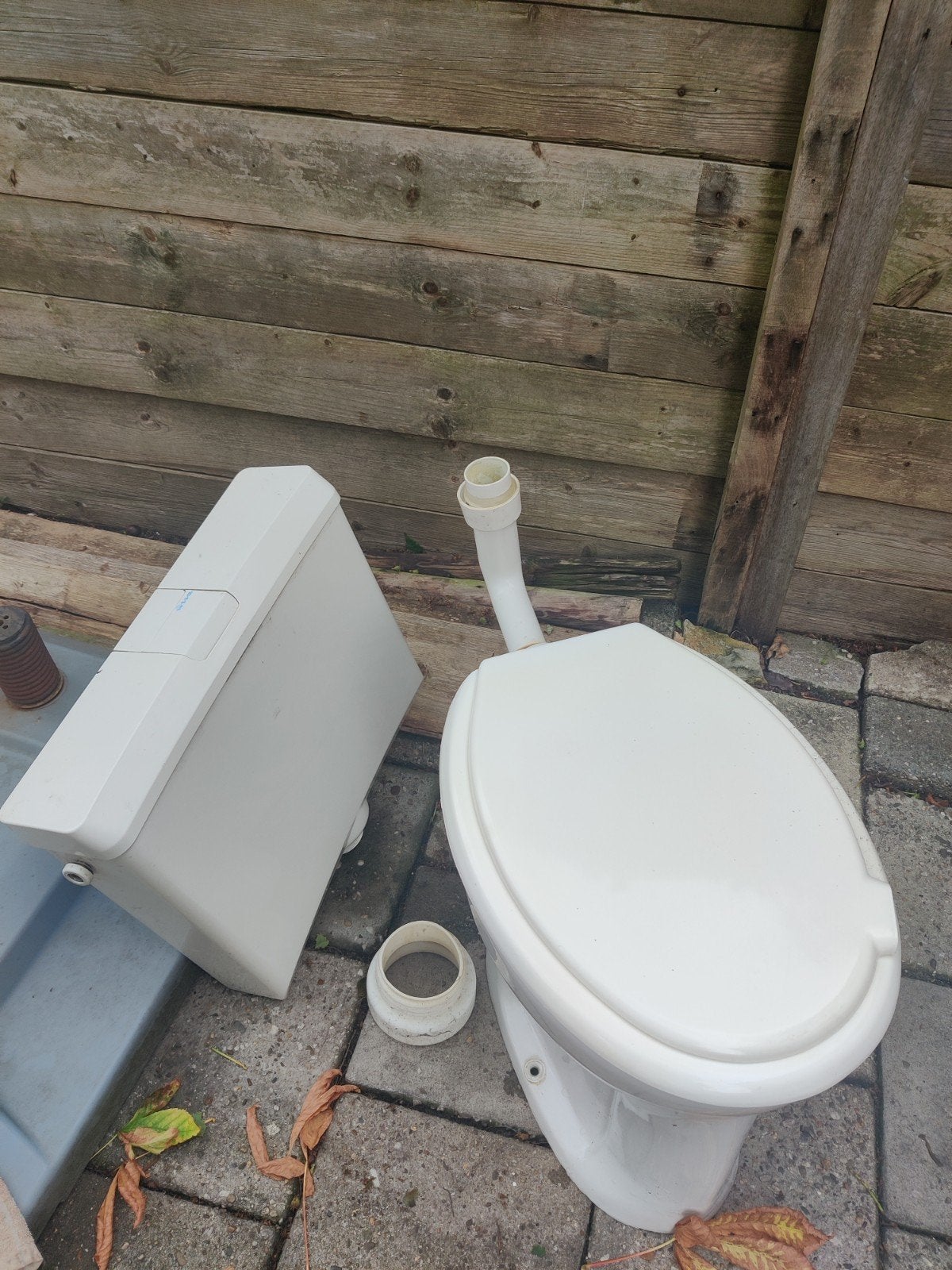 Gebruikt toilet met stortbak compleet, Ophalen of Verzenden