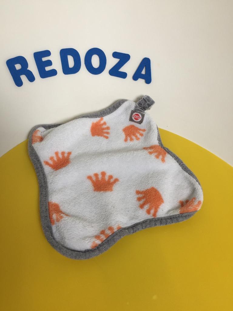 757 lodger doekje wit met oranje kroontjes, Ophalen of Verzenden, Overige typen