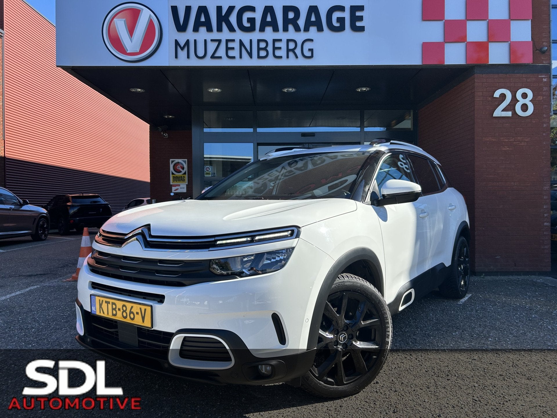 Citroën C5 Aircross 1.2 PureTech Business // NAVI // CAMERA, 15 km/l, Gebruikt, 1199 cc, C5 Aircross