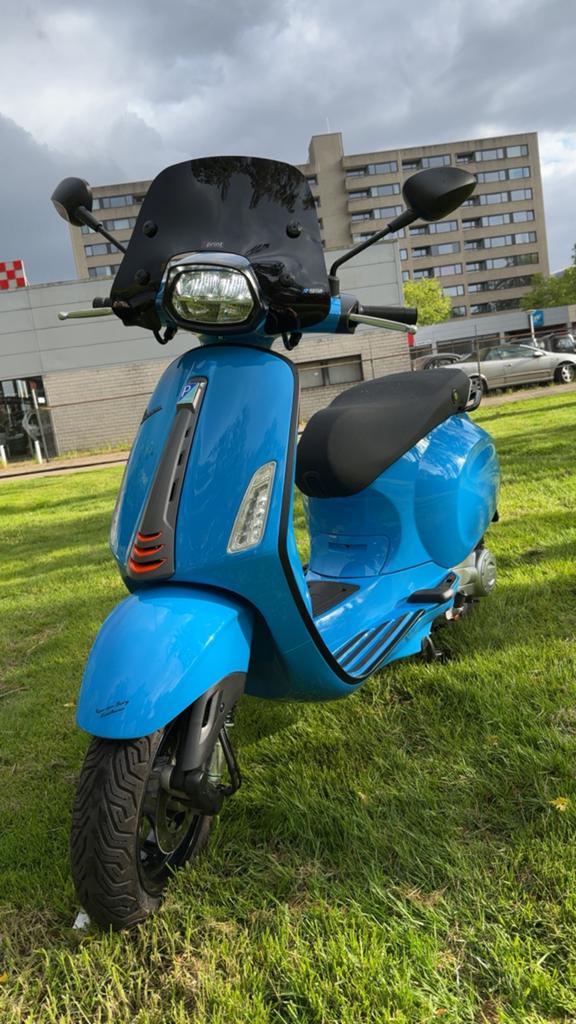 Vespa Sprint 2026 **Topper**, Fietsen en Brommers, Scooters | Vespa, Zo goed als nieuw, Vespa S, Maximaal 45 km/u, Benzine, Ophalen