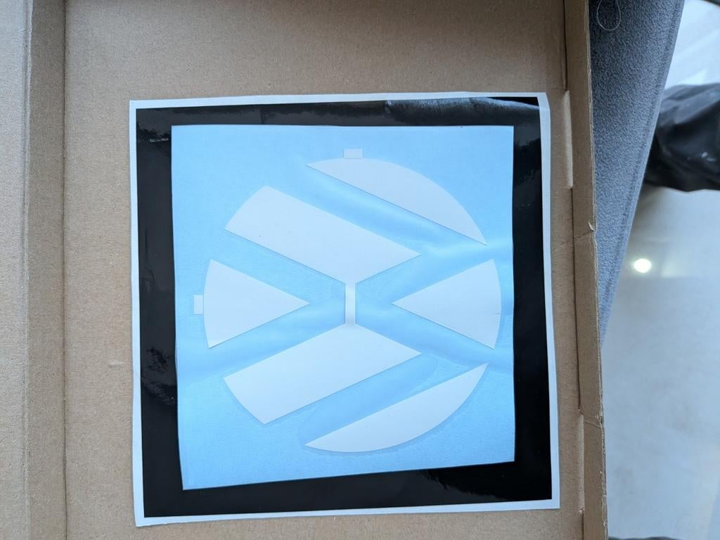 VW Logo Wrap Zwart/Wit voor Auto's met ACC, Ophalen of Verzenden
