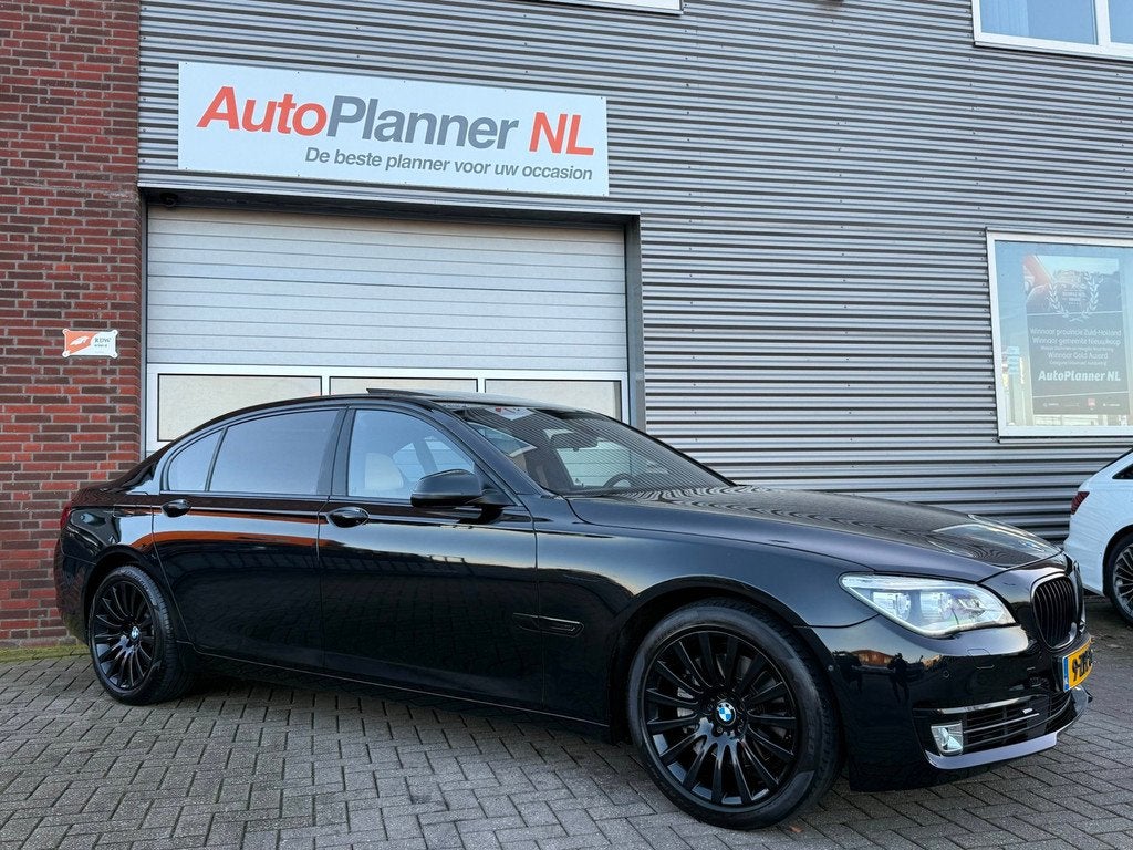 BMW 7-serie 740Li High Executive! Facelift! Camera! HUD!, Auto's, Euro 5, Achterwielaandrijving, Gebruikt, Beige