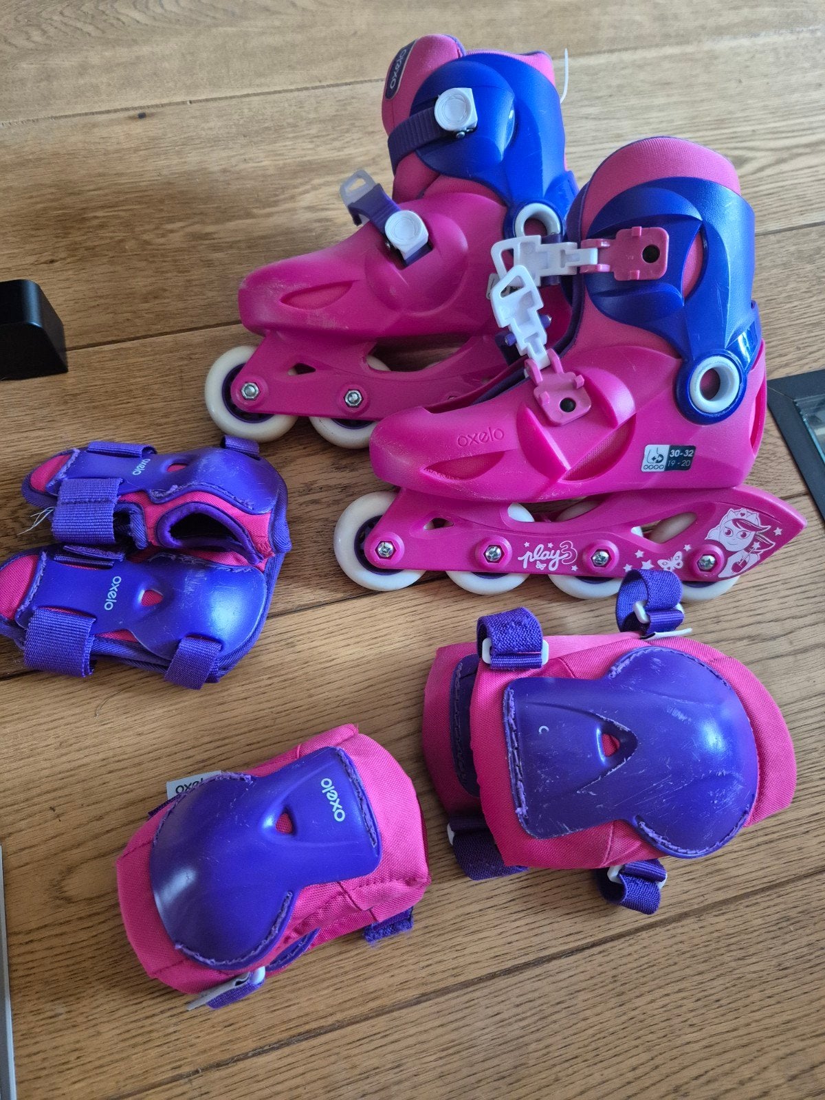 Oxelo skeelers inline skates met beschermset (maat 30-32), Ophalen of Verzenden, Verstelbaar, Gebruikt, Kinderen