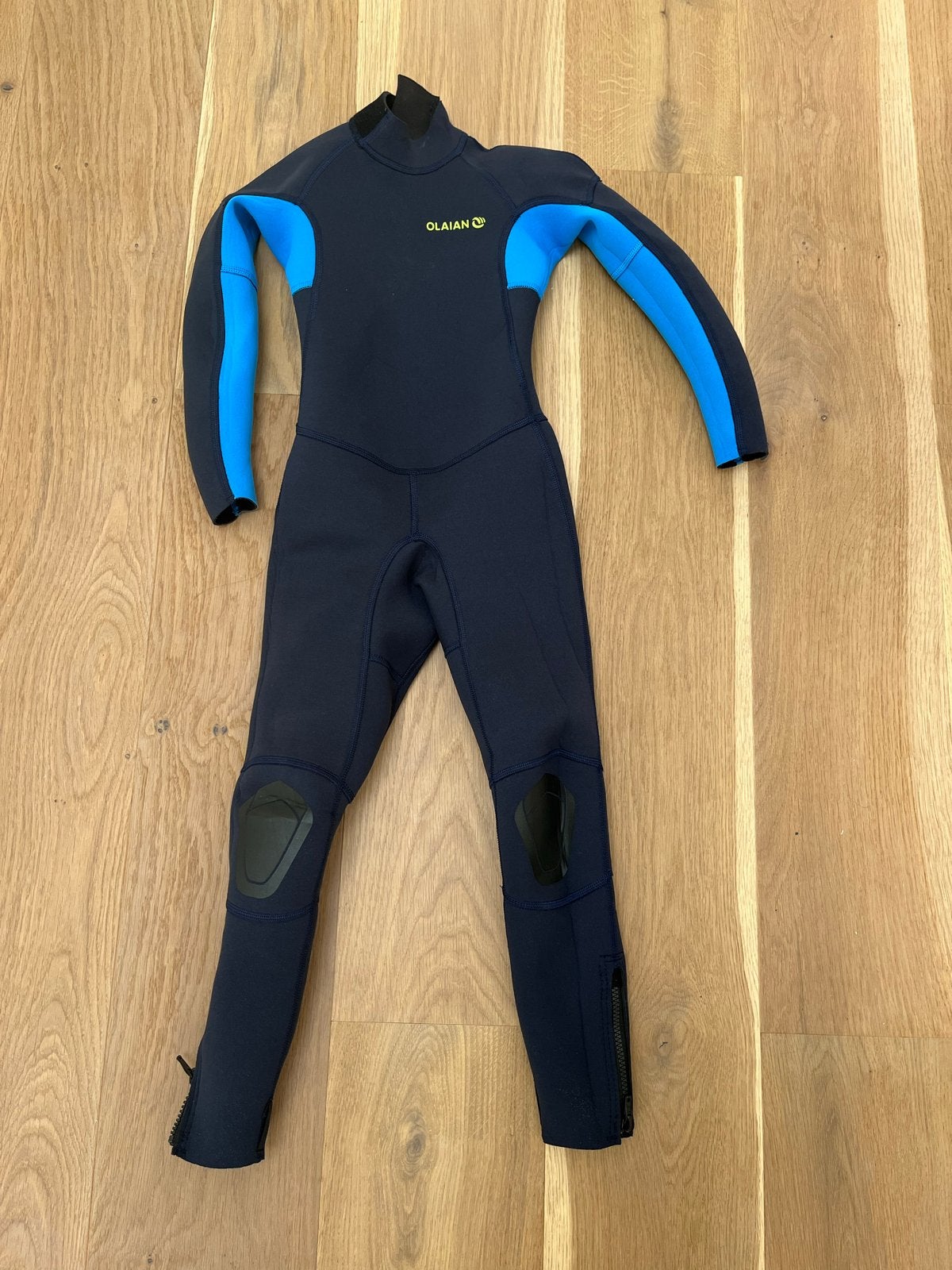Kinderwetsuit OLAIAN - Maat 125-132cm (8 jaar), Ophalen of Verzenden, Zo goed als nieuw, Jongen of Meisje