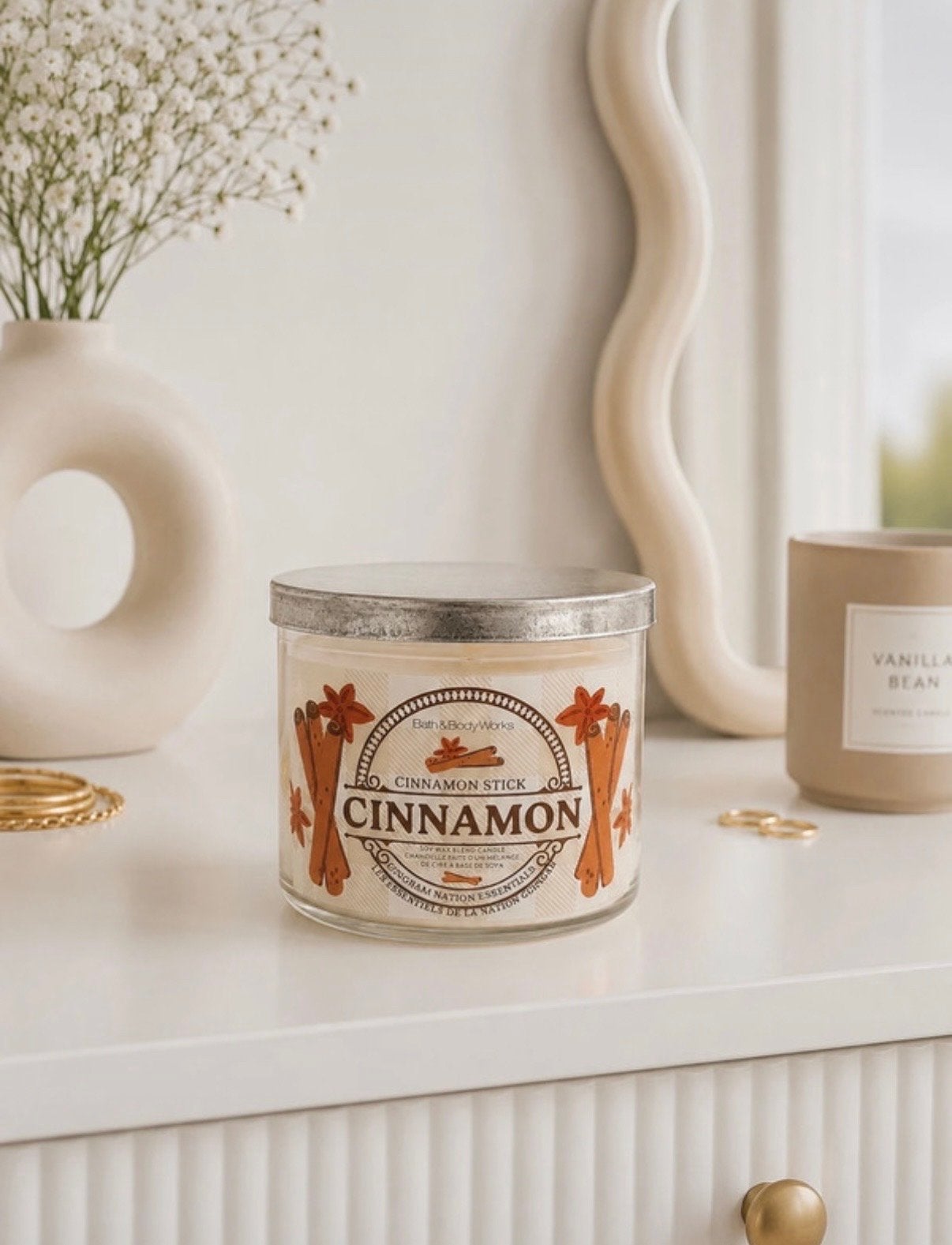 Bath & Body Works 3-wick kaars Cinnamon Stick, Verzenden, Overige merken, Crème, Kaars