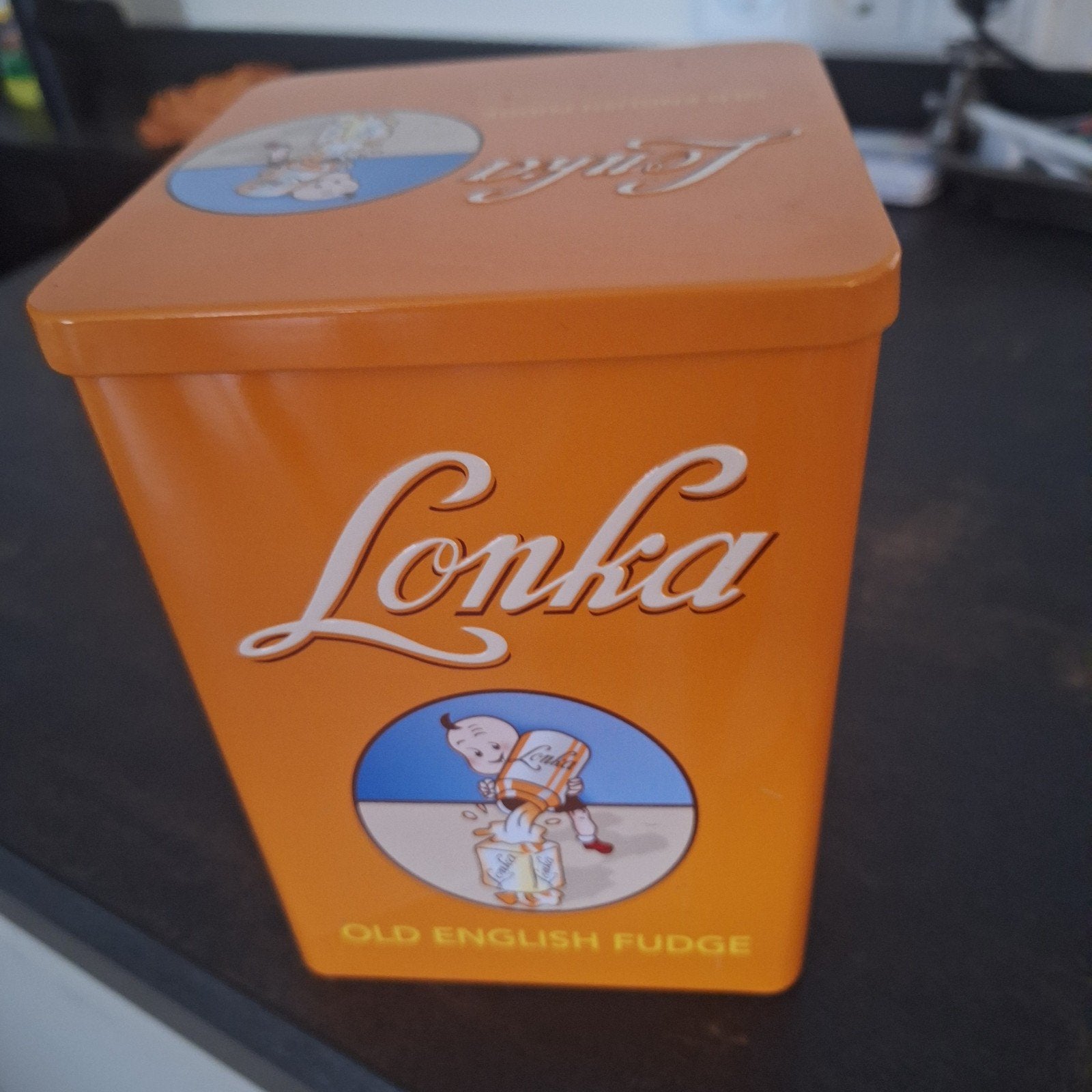 Vintage Lonka Old English Fudge blik - 18x12x12 cm, Verzamelen, Blikken, Ophalen of Verzenden