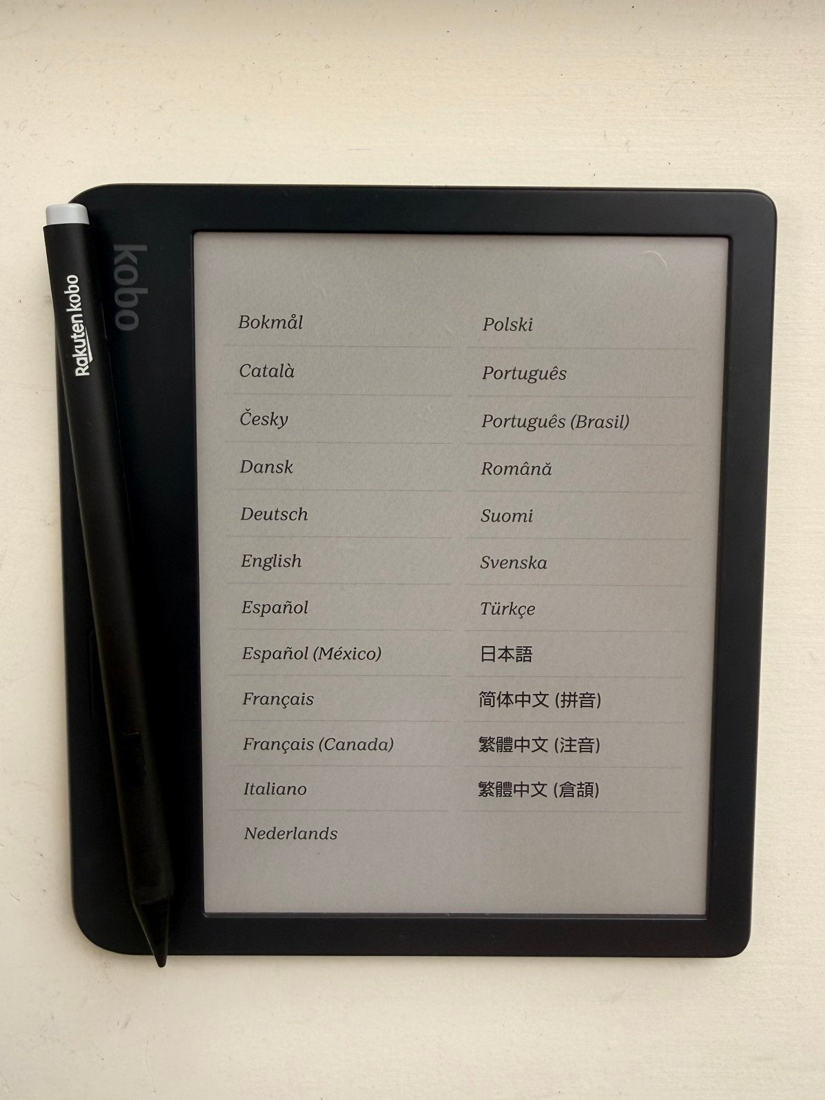 Kobo libra colour + stylus 2 + transparant hoesje + kabel, Computers en Software, Wi-Fi, Gebruikt, Ophalen of Verzenden, 7 inch