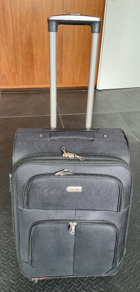 Reiskoffer/Travelbag, zwart, 65 x 40 x 26 cm, vier wielen, Gebruikt, Slot, Zacht kunststof, 35 tot 45 cm