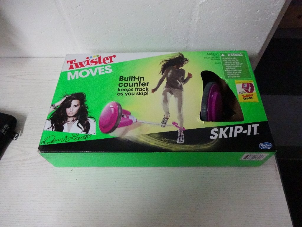 Hasbro Twister move Skip-It spel in doos Demi Lavato, Ophalen of Verzenden, Zo goed als nieuw
