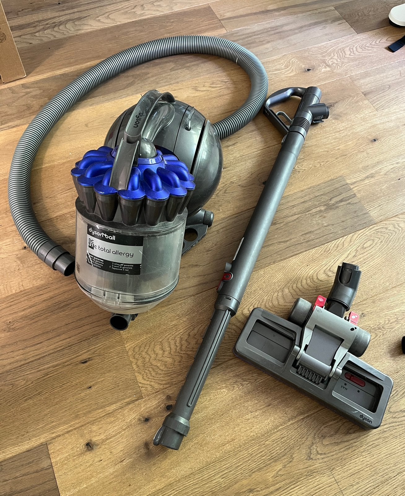Dyson DC37 Total Allergy - Slang defect, Witgoed en Apparatuur, Stofzuigers, Gebruikt, Dyson, Sledestofzuiger, Minder dan 1200 watt