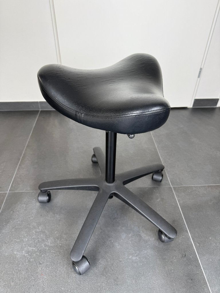 Varièr Move on wheels | ergonomische sta zit kruk | Stokke, Ophalen, Gebruikt, Zwart, Bureaukruk
