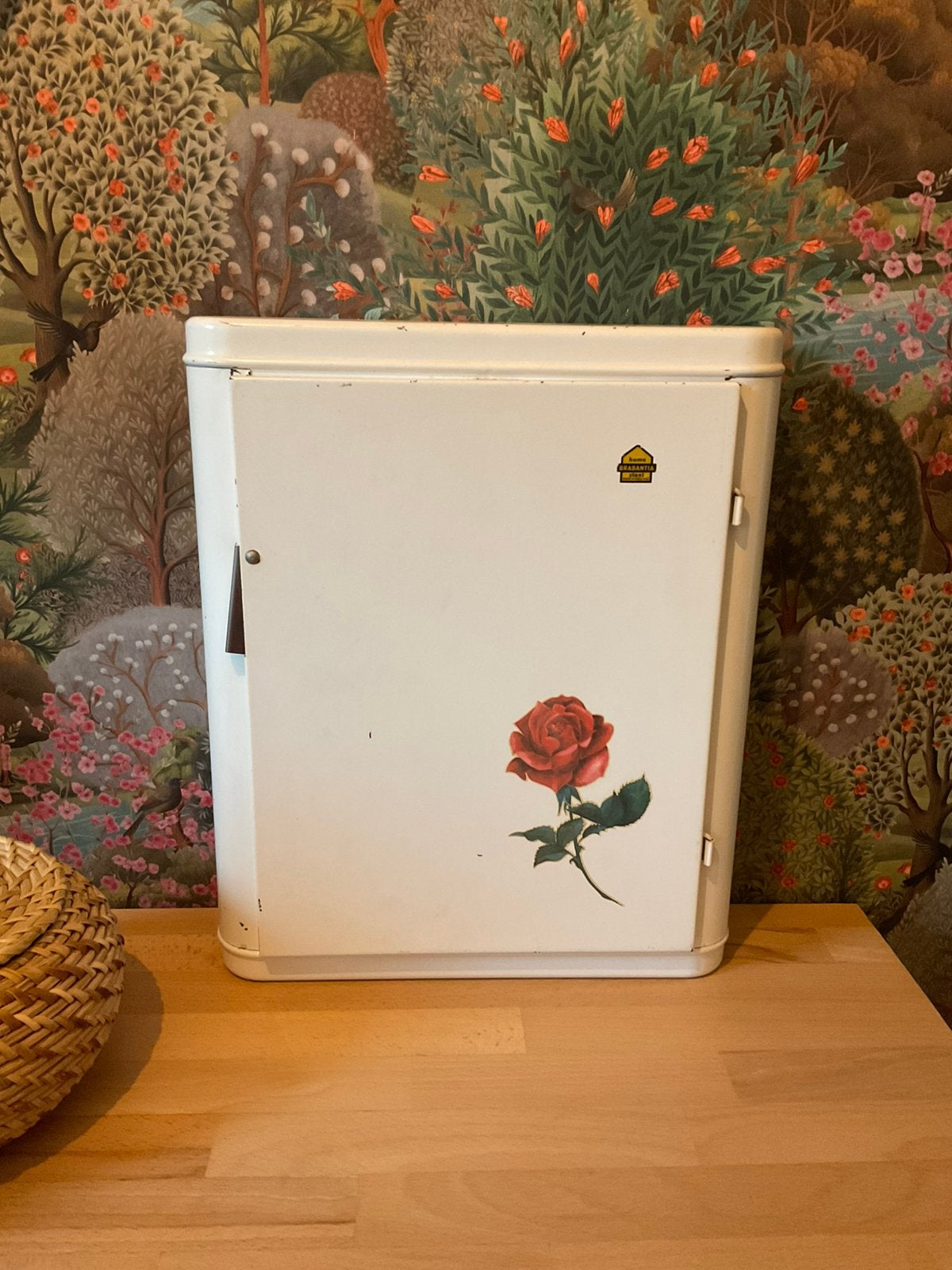 Vintage Brabantia medicijnkastje metaal met roos, Minder dan 50 cm, Gebruikt, Overige typen, Ophalen of Verzenden