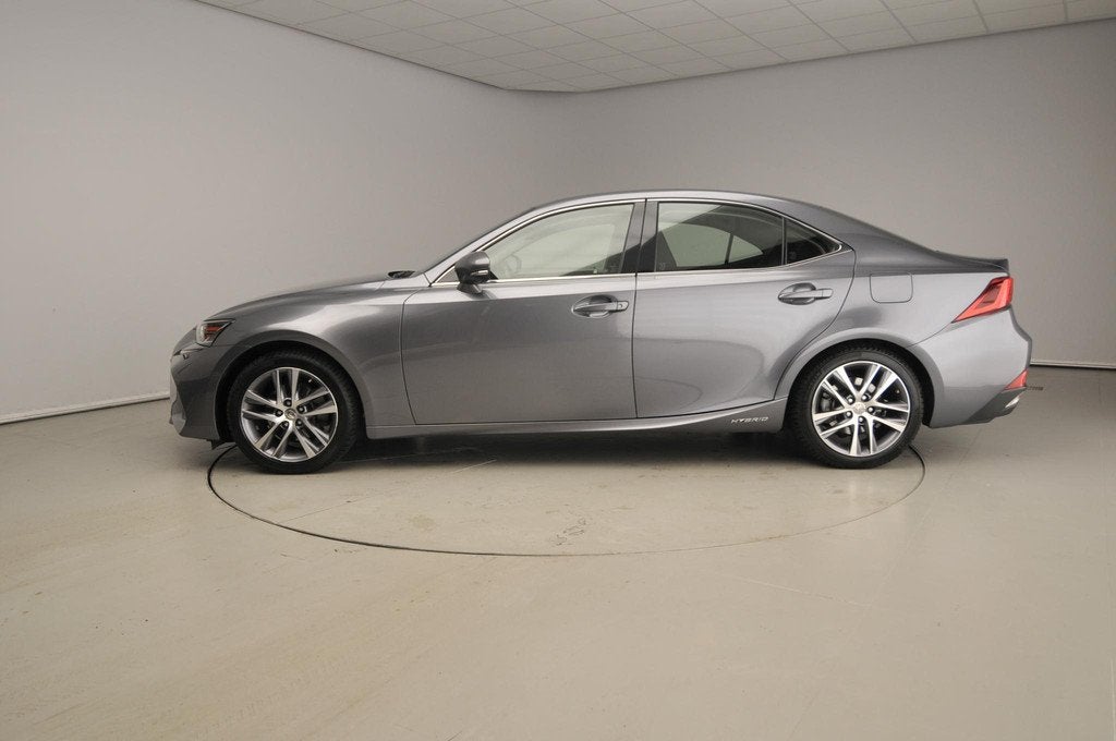 Lexus IS 300h Hybrid Business Line | Camera | Navi | Climate, Auto's, Lexus, Automaat, Gebruikt, 2 kWh, Origineel Nederlands