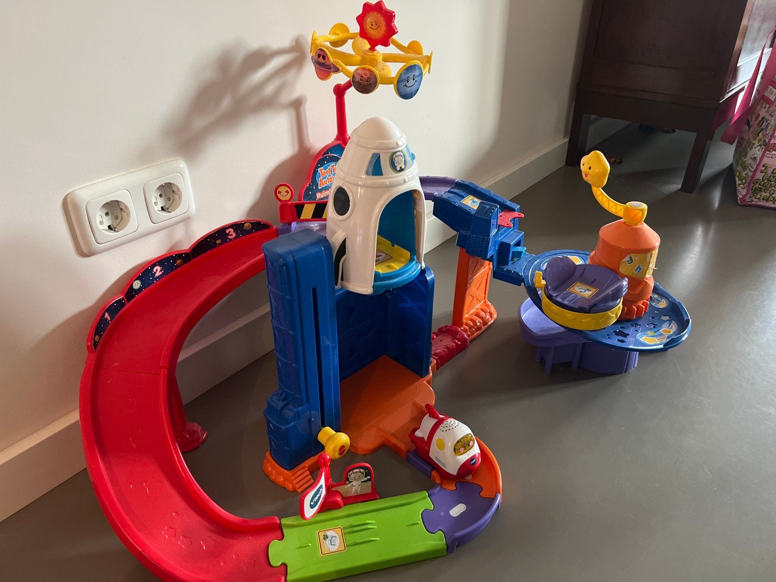 VTech Toet Toet Auto's Ruimtestation Racebaan, Ophalen, Gebruikt, 2 tot 4 jaar