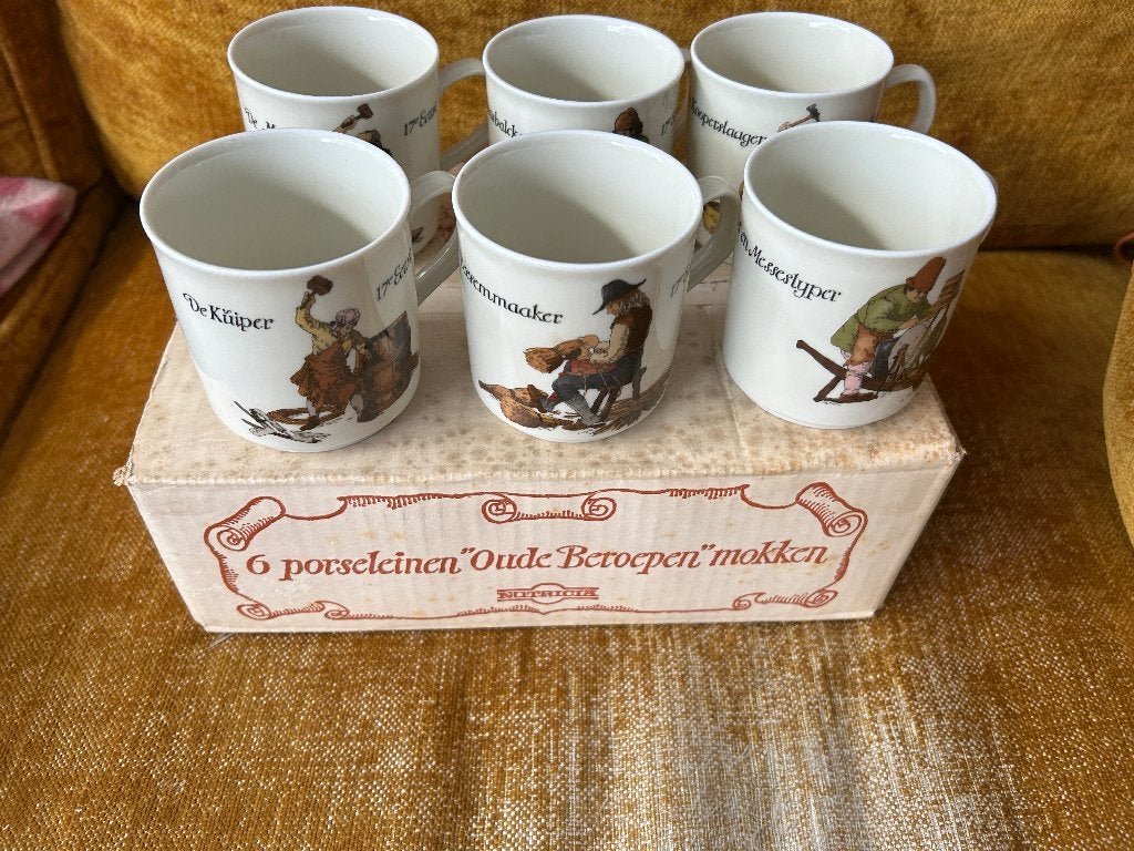 zes koffie mokken nieuw in doos jaren 70 van nutricia, Ophalen, Overige merken, Vintage, Zo goed als nieuw