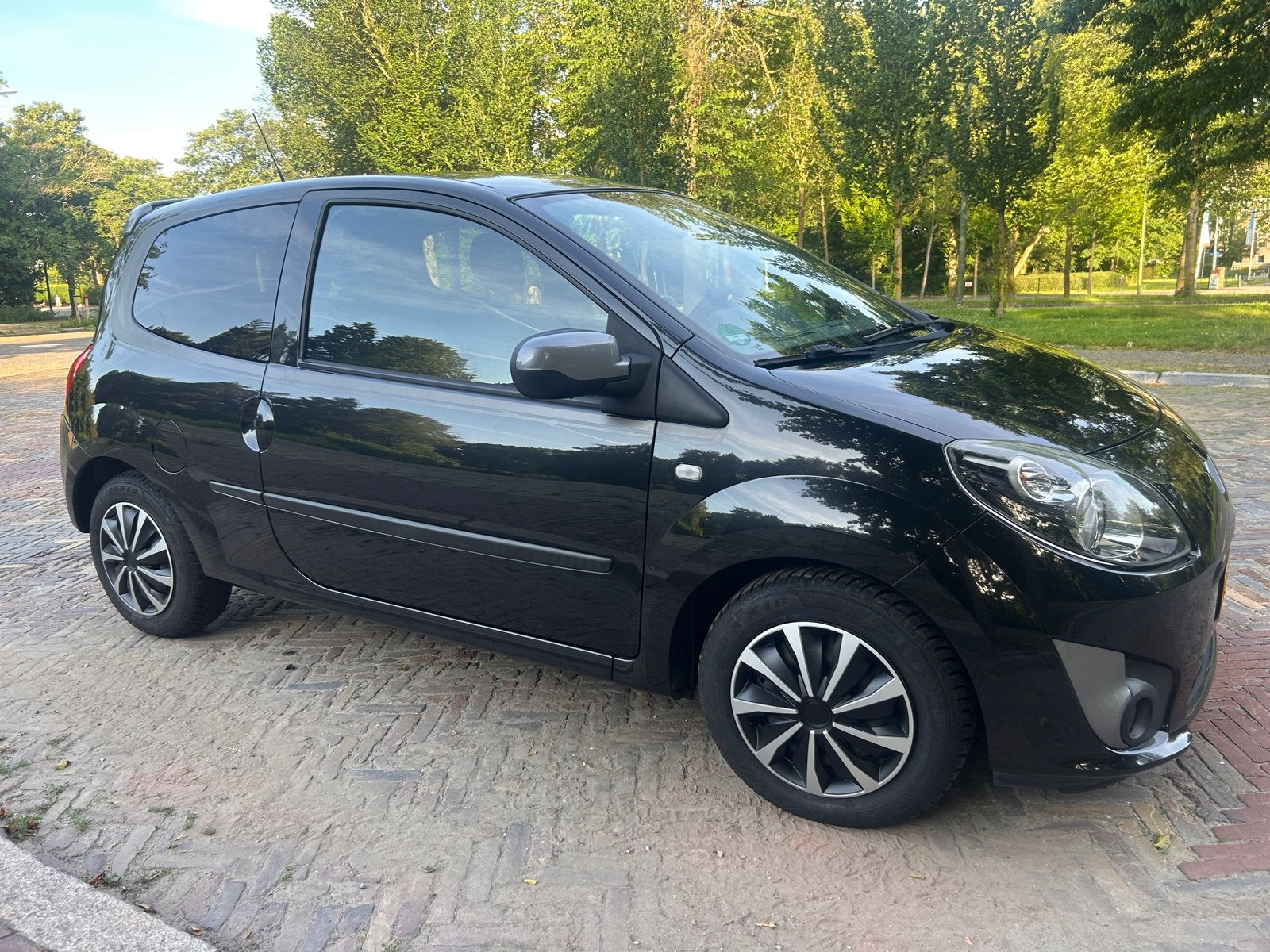 Renault Twingo 1.2-16V Night & Day /2de EIG./AIRCO /Trekhaak, Auto's, Twingo, 74 pk, 4 cilinders, 4 stoelen