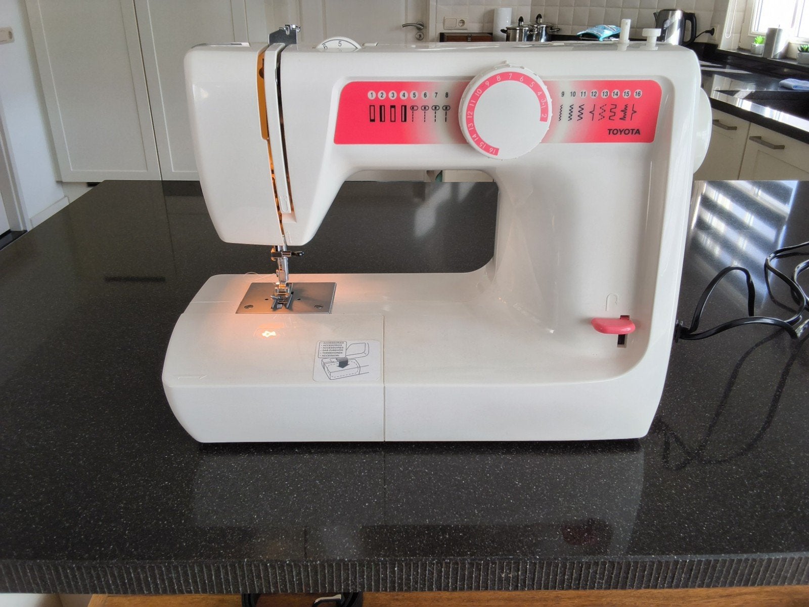 naaimachine, Ophalen, Zo goed als nieuw, Naaimachine, Overige merken