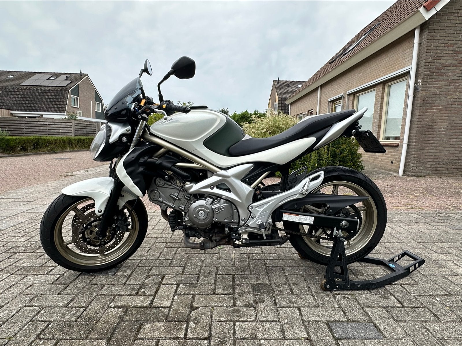 ⭐️Suzuki SFV 650 Gladius⭐️, 2 cilinders, Occasion, Motorrijbewijs A, Particulier