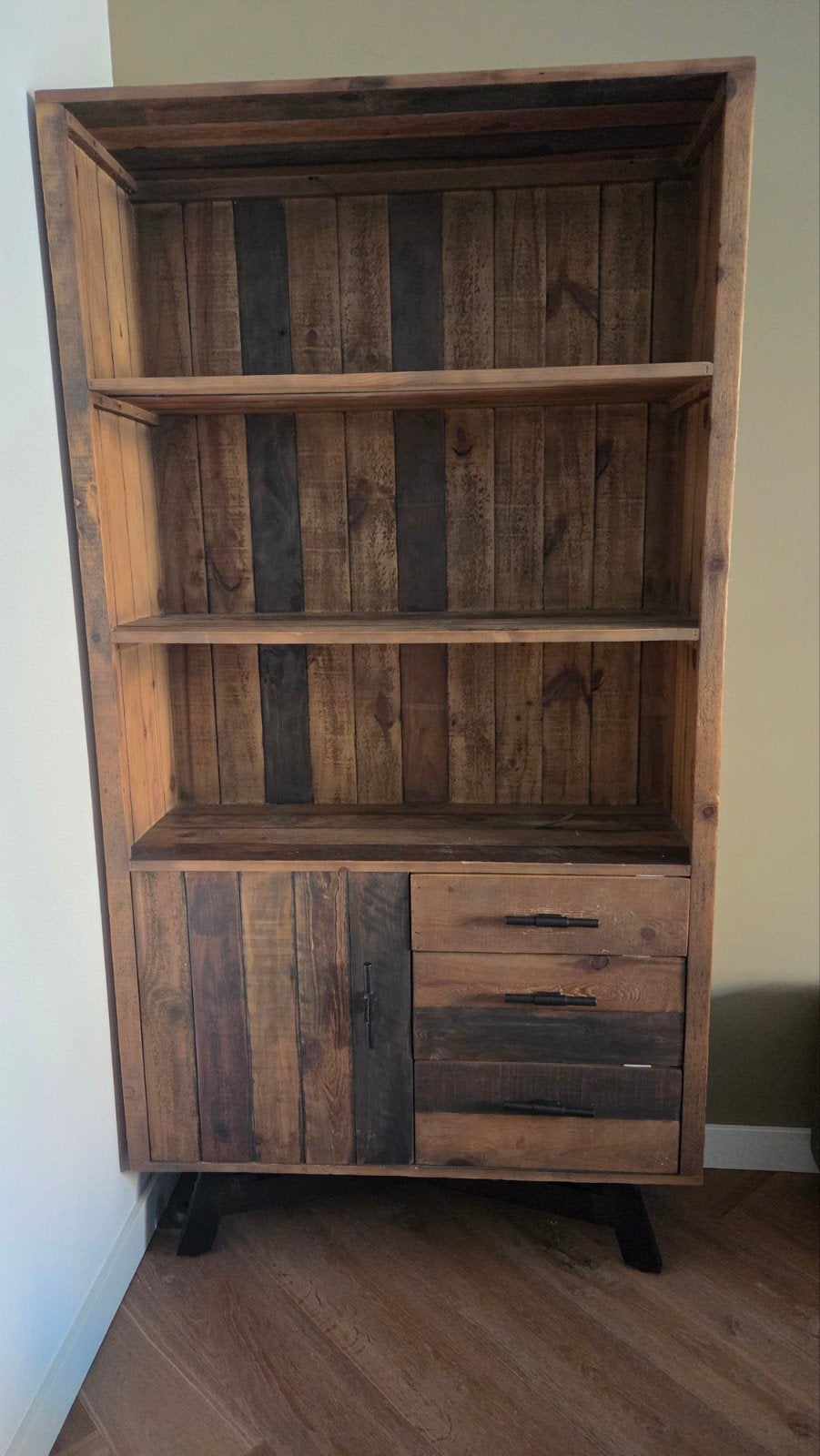 Robuuste houten boekenkast, Huis en Inrichting, Kasten | Boekenkasten, Ophalen, Gebruikt, Rustiek, Industrieel, 150 tot 200 cm