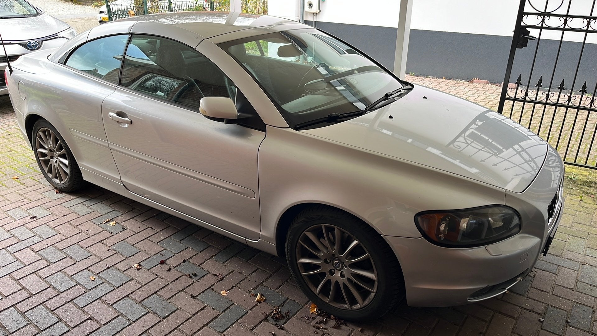 Volvo C70 2.4 170PK Geartronic 2007 Grijs, C70, Zwart, Cabriolet, 4 stoelen