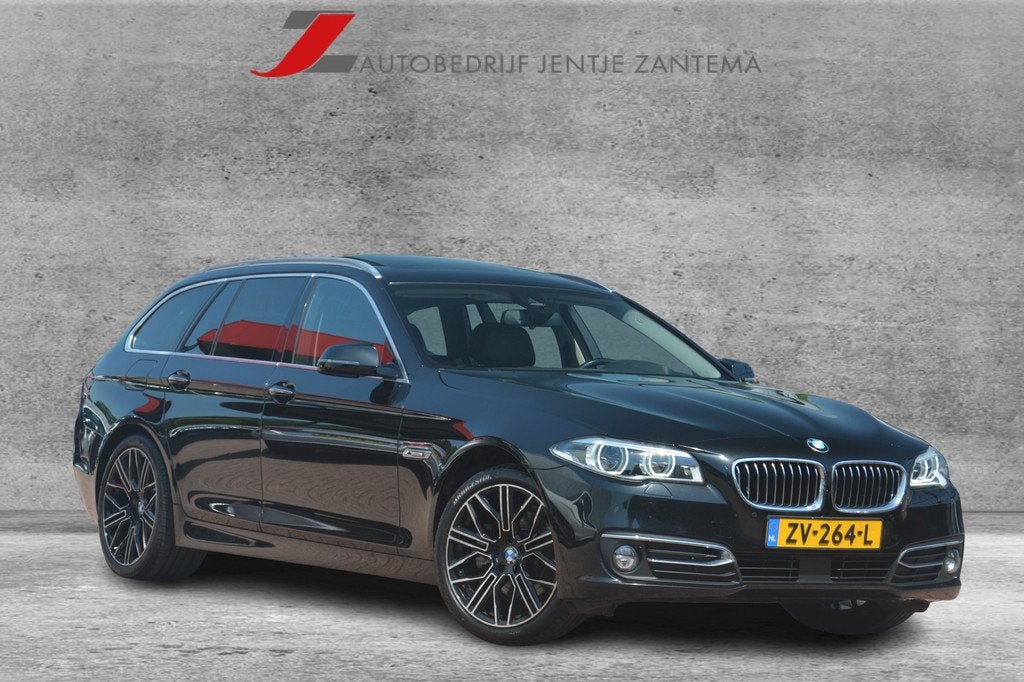 BMW 5 Serie Touring 520xd High Executive | Navigatie | Panor, Auto's, Euro 6, 2000 kg, Zwart, Leder