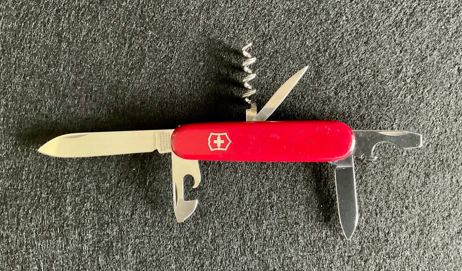 Victorinox met oude type kurkentrekker, Ophalen of Verzenden, Landmacht, Nederland