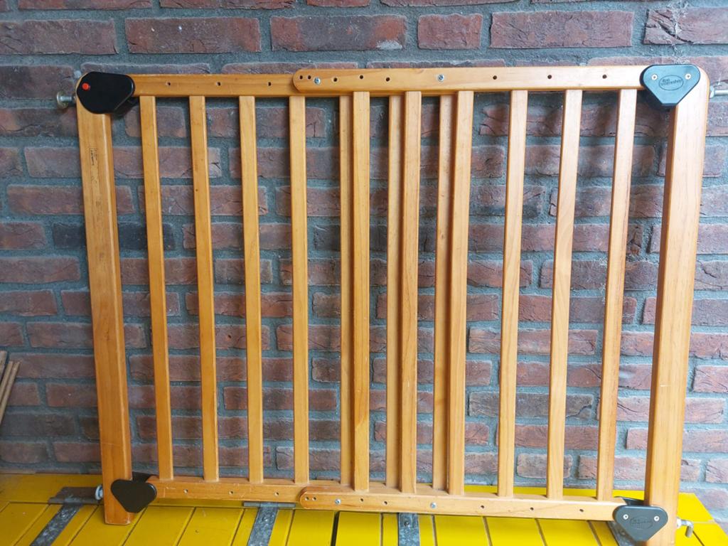 Traphekje verstelbaar, Ophalen, Hout, 100 tot 115 cm, Klemhekje