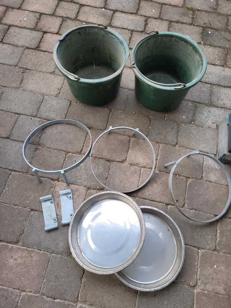 Drinkbak en eetschaal, Ophalen of Verzenden