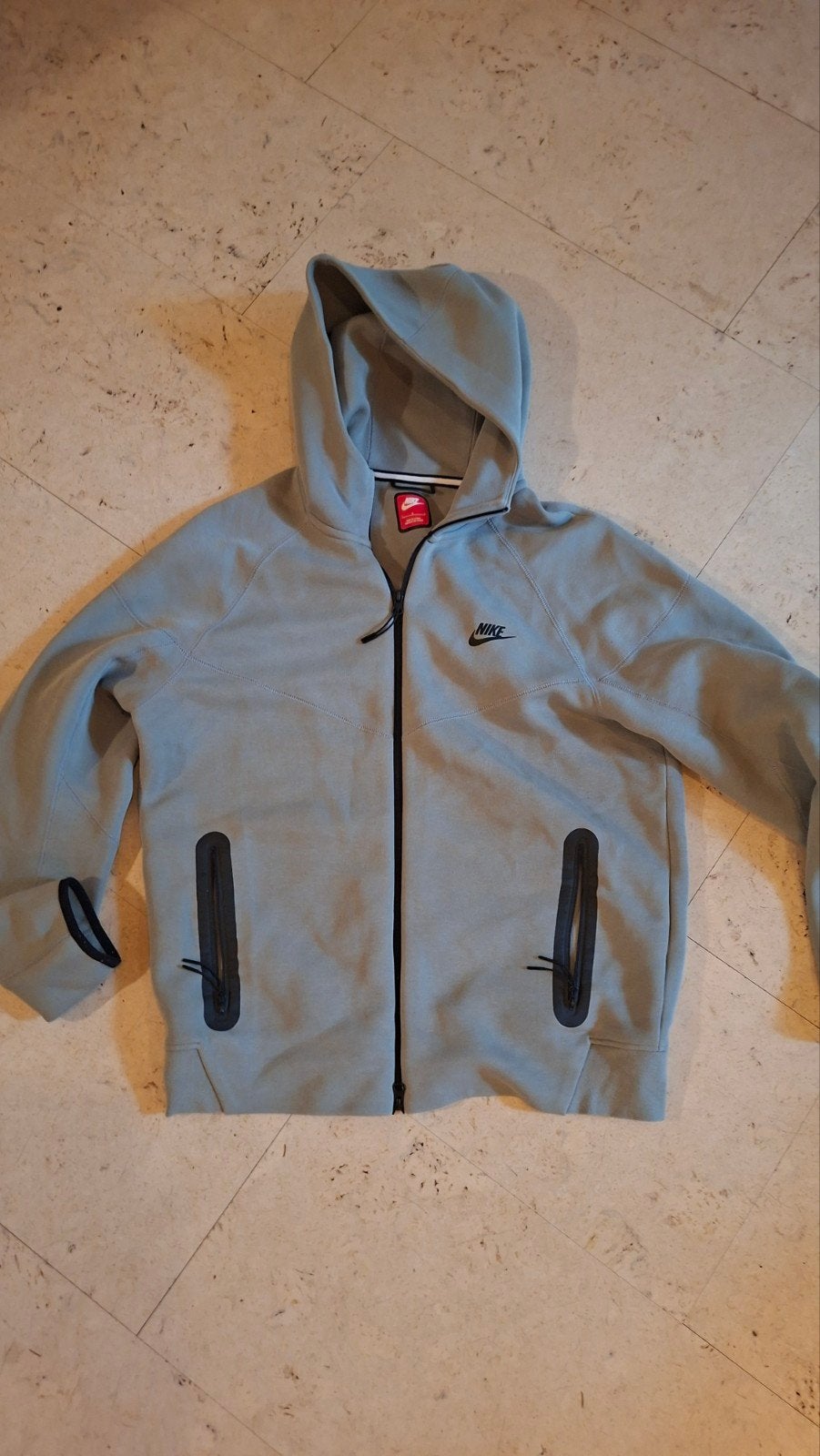 Nike Tech Fleece Hoodie - Maat L, Kleding | Heren, Maat 52/54 (L), Nike, Ophalen of Verzenden, Zo goed als nieuw