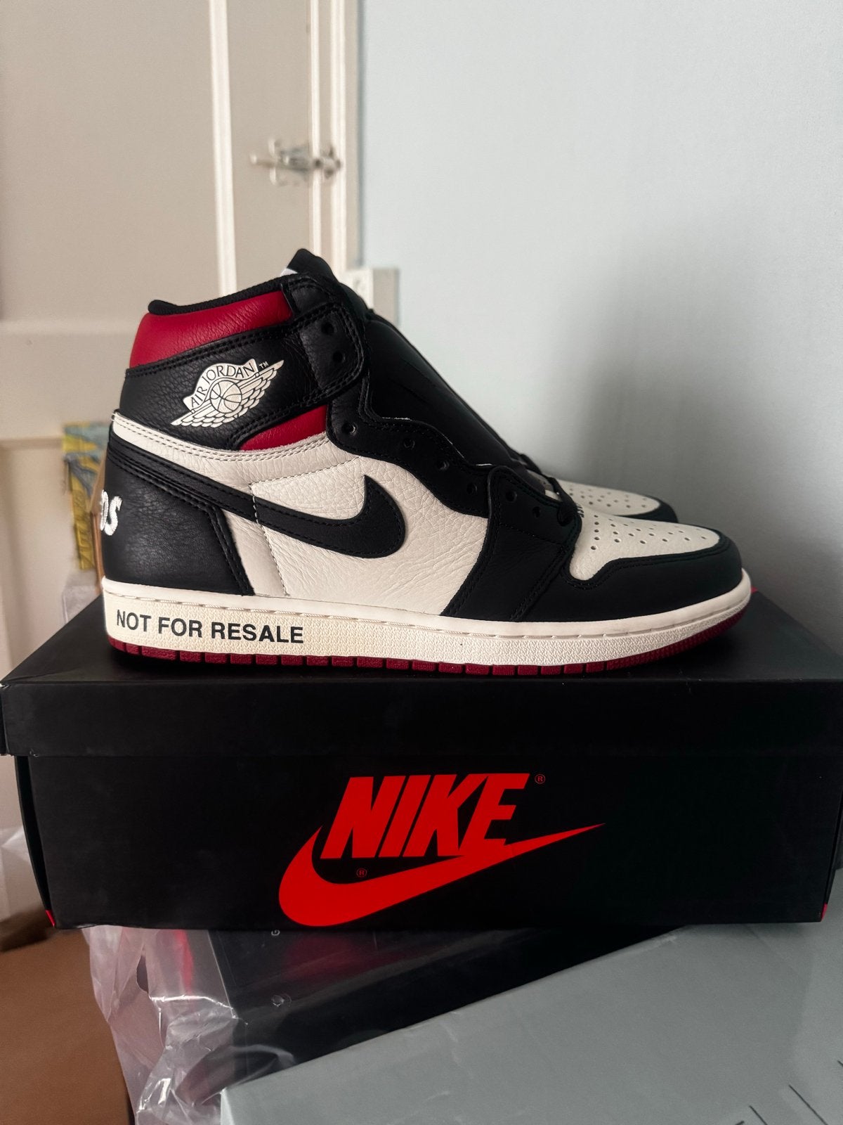 Nike Air Jordan 1 Retro High OG 'Not For Resale' - Maat 44, Zwart, Nieuw, Ophalen of Verzenden, Sneakers of Gympen