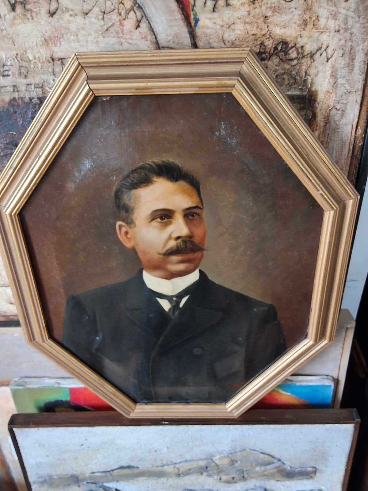 Antiek portret in 8-hoekige houten lijst, gesigneerd, Ophalen of Verzenden, Klassiek, Bijzondere lijst, Portret of Personen