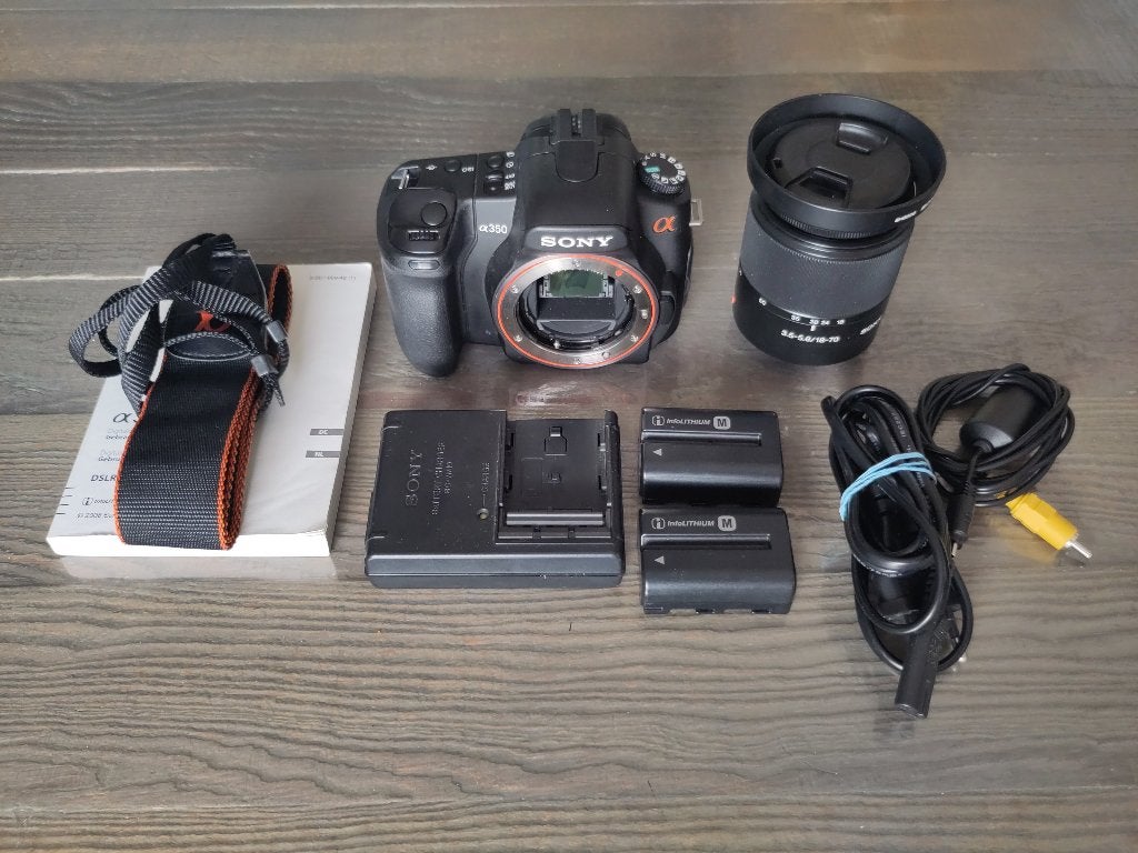 Sony A350 met 18-70mm lens en accessoires, Ophalen of Verzenden, Zo goed als nieuw, Spiegelreflex, Sony