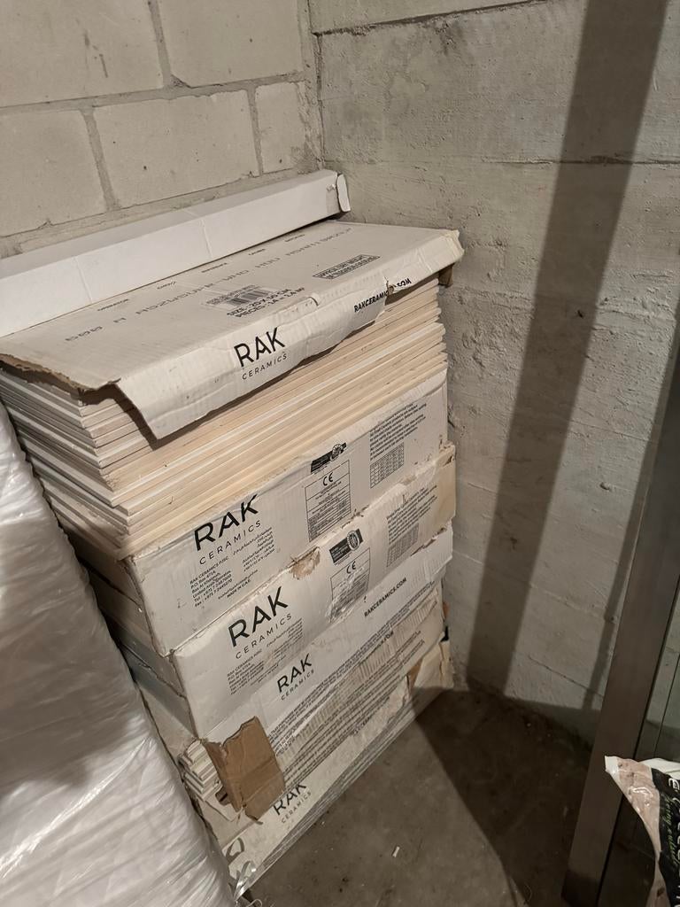 Hoogglans witte wandtegels 50x20cm - 8,4m2, Doe-het-zelf en Verbouw, Tegels, 40 tot 60 cm, Zo goed als nieuw, 20 tot 40 cm, Wandtegels